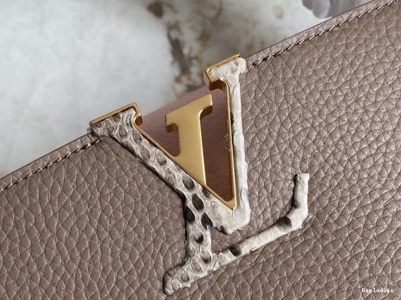 Fake Louis Bags CAPUCINES LOUIS MM VUITTON 0818